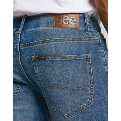Extreme motion slim fit jeans